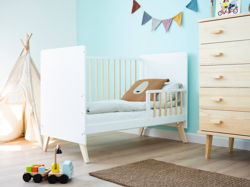 Dětské postýlky 60x120 BABY HAPPY bílý/borovice