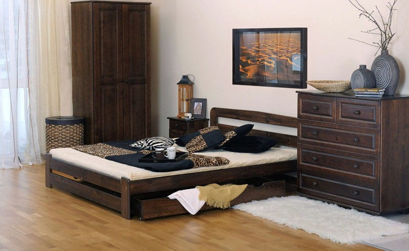Postel z masivu 120x200 Saša ořech s roštem