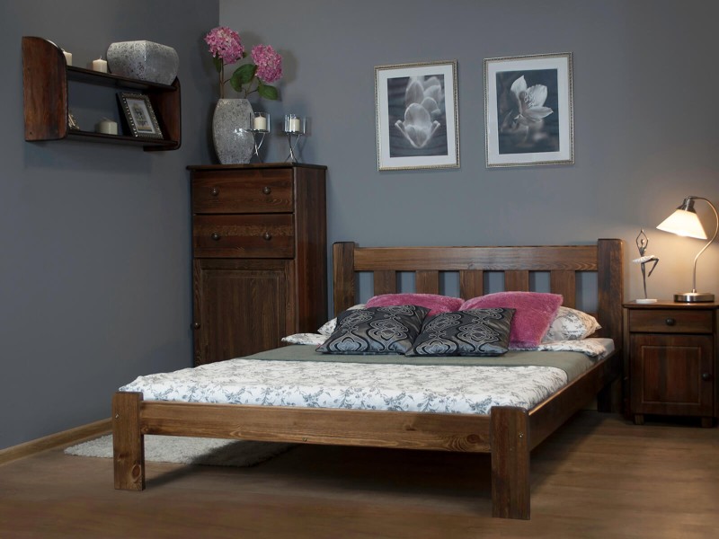 Postel z masivu 160x200 Brita ořech s roštem