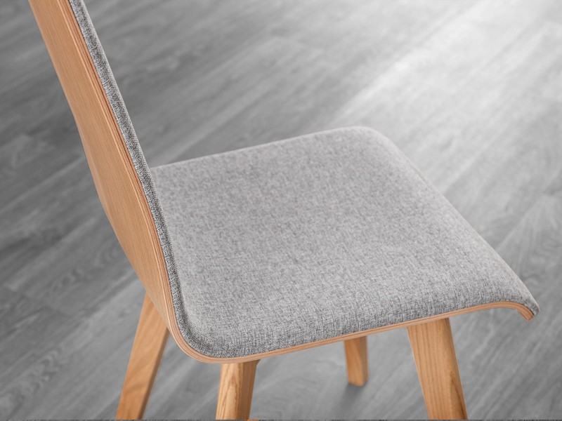 Čalouněná židle Decort z dubového masivu