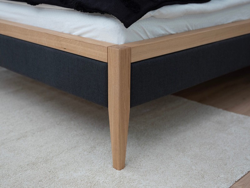 Čalouněná dubová postel 180x200cm Belagio Béžový