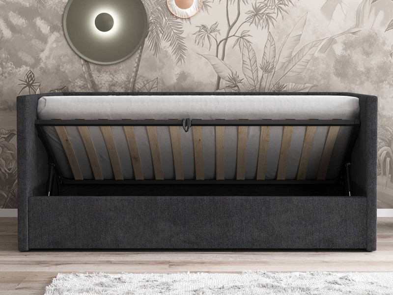 Čalouněná jednolůžková pohovka s roštem a úložným prostorem 90x200, Urus Černá Soro 100