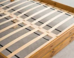 Postel z masivu 120x200 Saša dub s roštem
