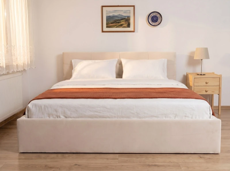 Čalouněná postel s úložným prostorem 180×200 cm Tilo Velvet – béžová