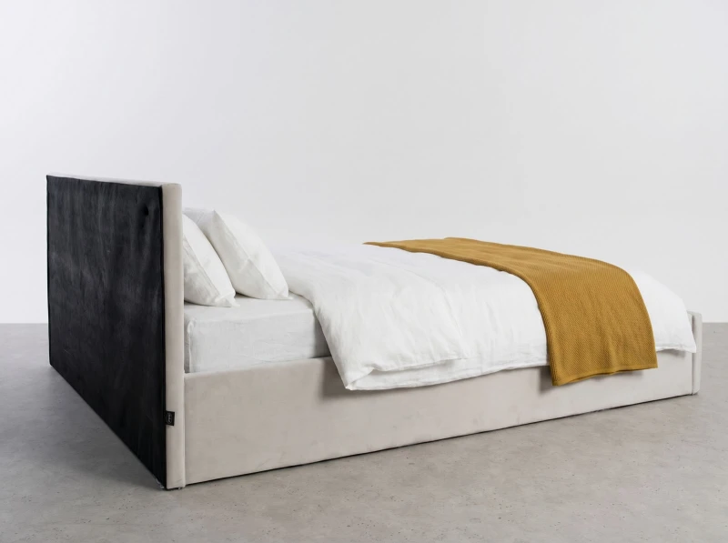 Čalouněná postel s úložným prostorem 180×200 cm Rema Velvet – šedá