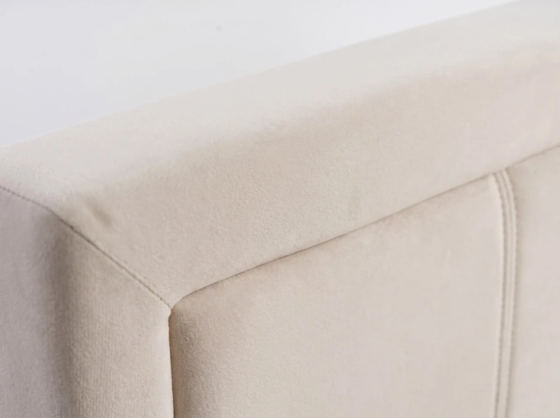 Čalouněná postel s úložným prostorem 140×200 cm Rema Velvet – béžová