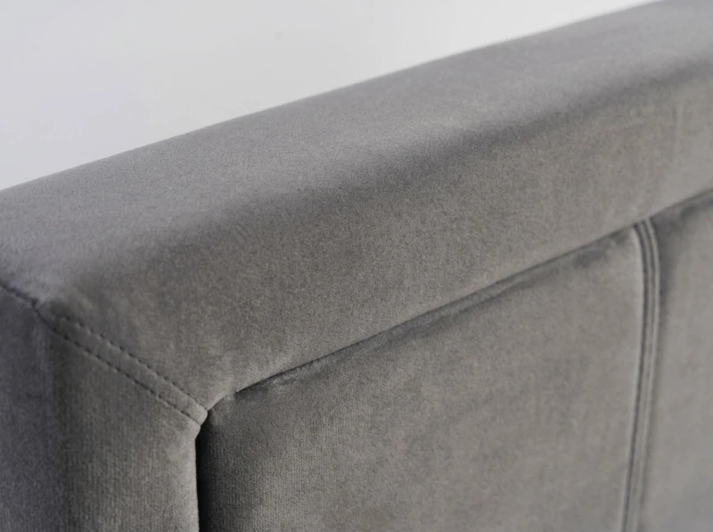Čalouněná postel s úložným prostorem 120×200 cm Rema Velvet – Grafitový